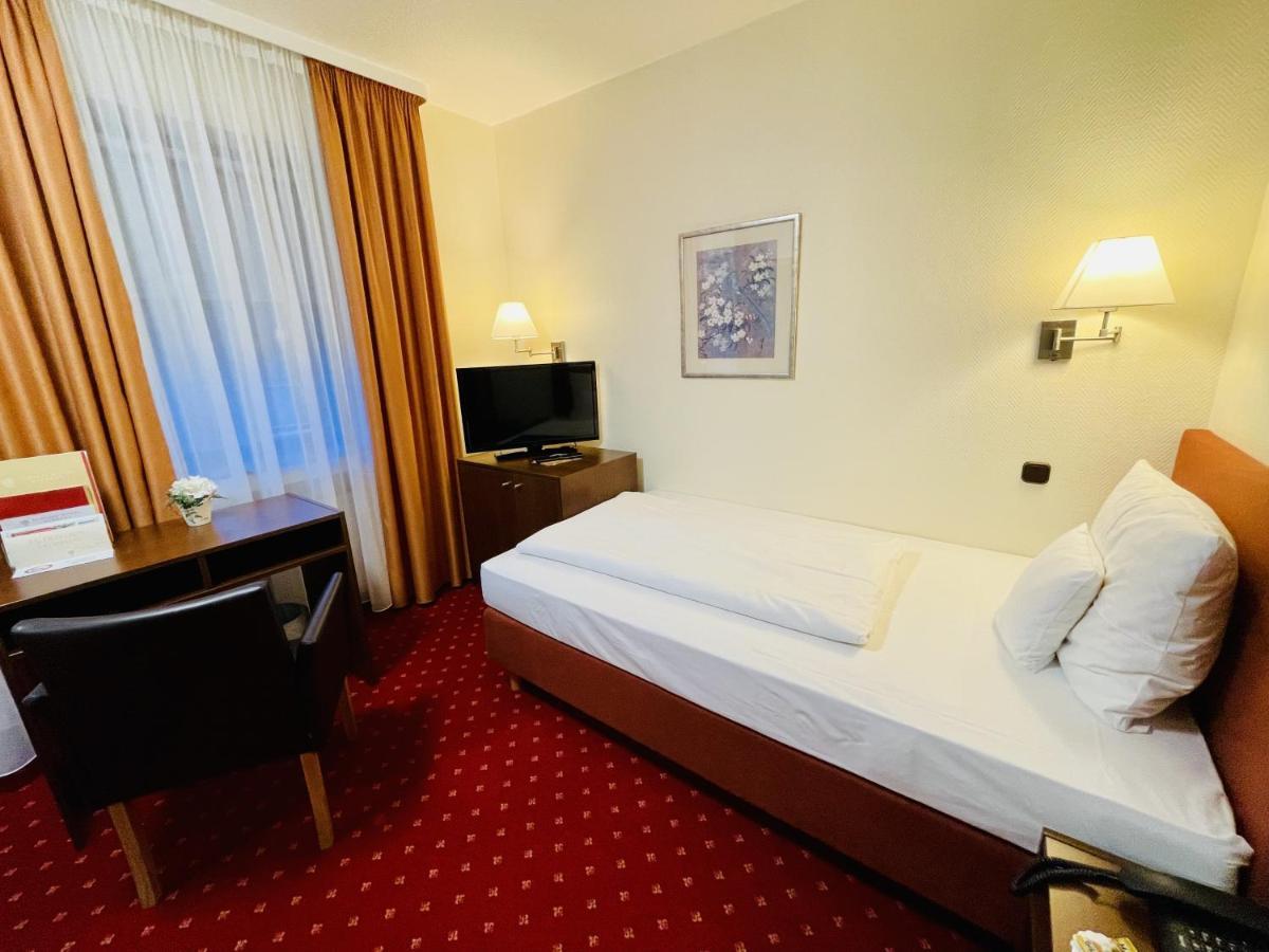 Schloss Hotel Herborn Herborn  Esterno foto
