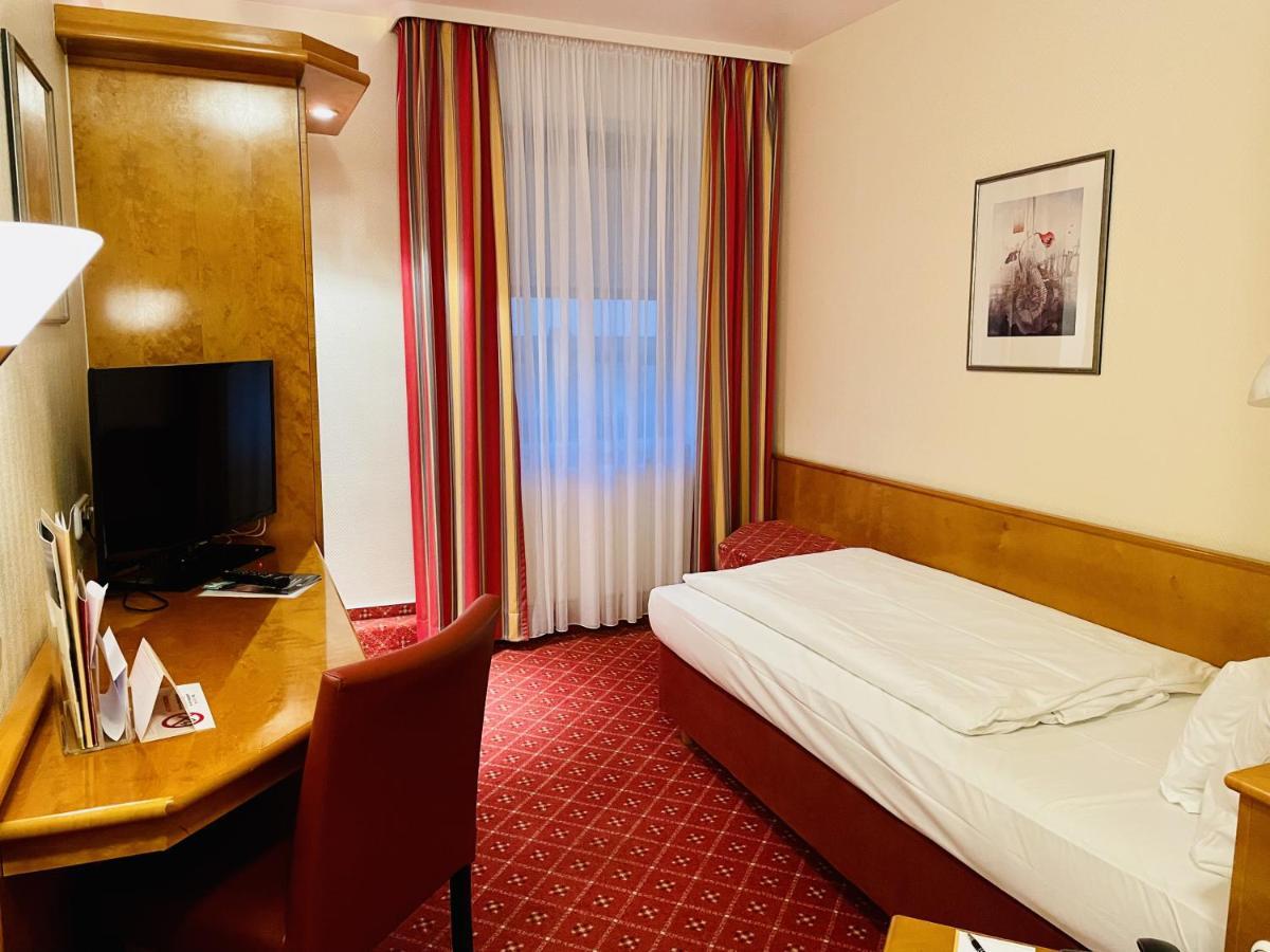 Schloss Hotel Herborn Herborn  Esterno foto