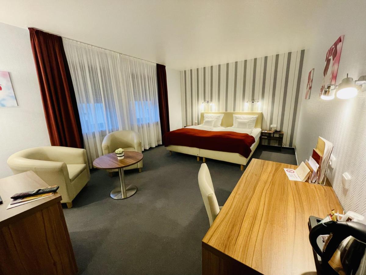 Schloss Hotel Herborn Herborn  Esterno foto